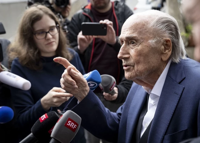 Bijušais FIFA prezidents Blaters pievienojas aicinājumiem boikotēt Pasaules kausu ASV