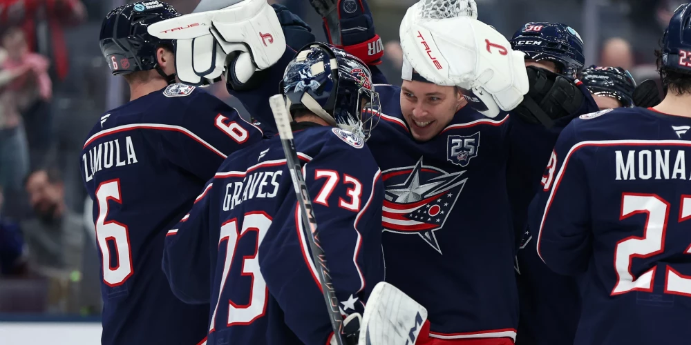 Merzļikins ar "Blue Jackets" uzvar "Flyers" hokejistus.