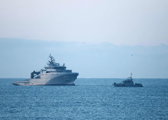 Francijā aizturēts tankkuģis “Grinch”, kas saistīts ar Krievijas “ēnu floti”