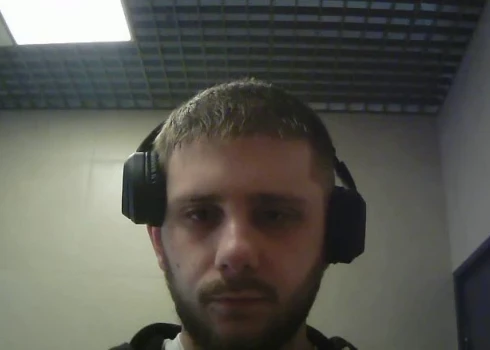 Aicina palīdzēt identificēt vīrieti.