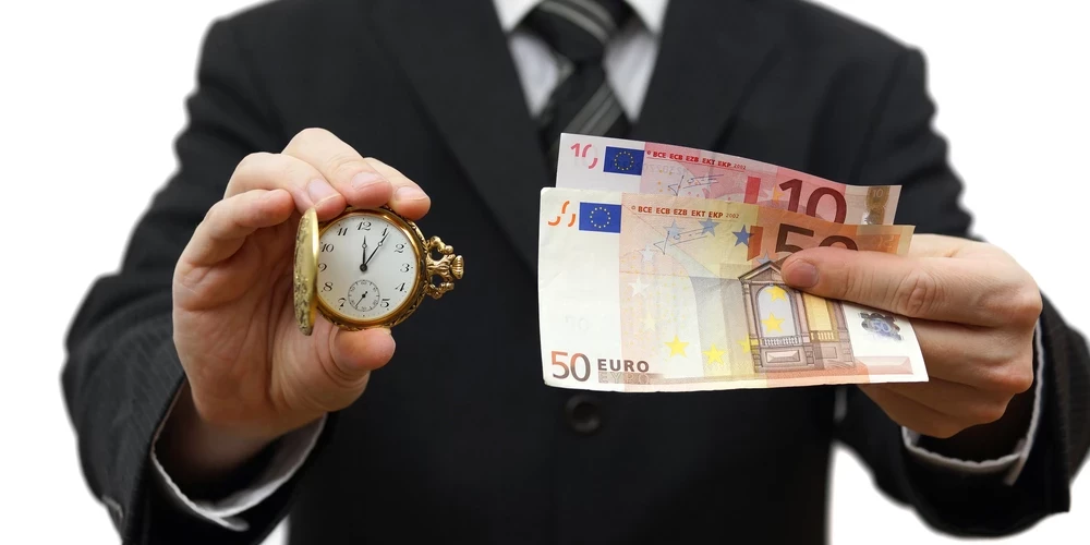 Время идет, пора подумать о пенсии.