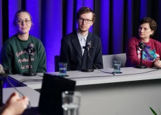 Vai var un vajag pasmieties par Latvijas politiku?