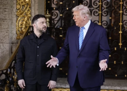 Ukrainas prezidents Volodimirs Zelenskis un ASV prezidents Donalds Tramps.