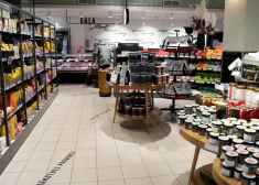 Латвийские торговые сети сильно расстроились: население мало потратило денег в их магазинах