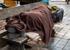 Рига усиливает помощь бездомным: из‑за холода приюты переходят на круглосуточный режим