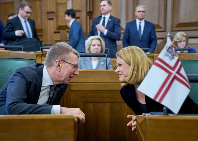 В Сейме почти 12 часов спорили о внешней политике. Депутаты призвали не портить отношения с США