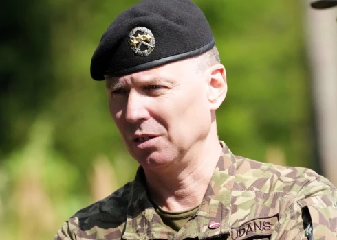 Nacionālo bruņoto spēku komandieris Kaspars Pudāns.