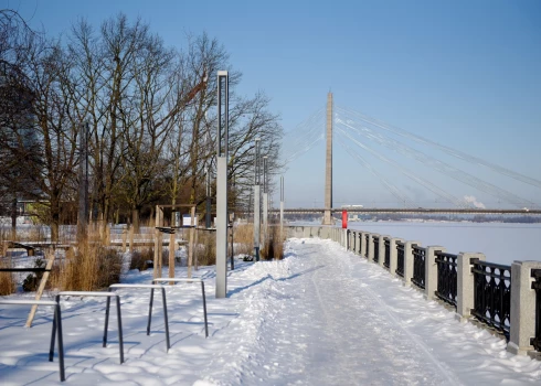 Самая низкая температура воздуха в Латвии этой зимой составила -28,4 градуса утром 30 января на метеостанции в Даугавпилсе.