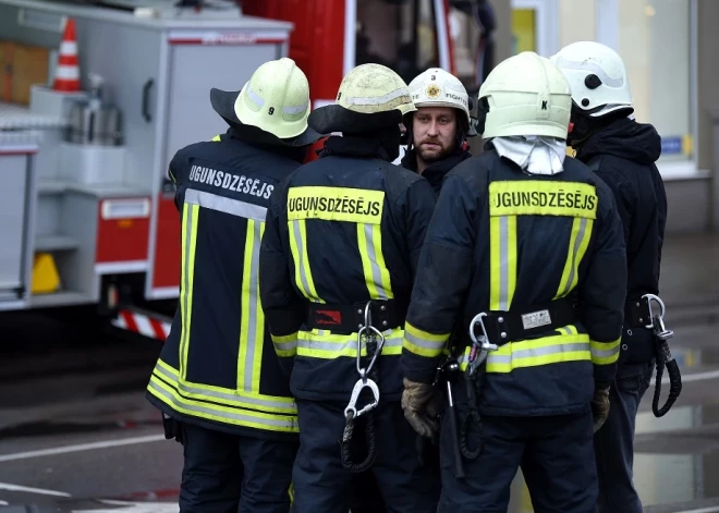 "Ситуация трагическая": в Латвии зафиксирован резкий рост числа пожаров в квартирах и домах