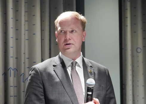 Министр экономики Виктор Валайнис.