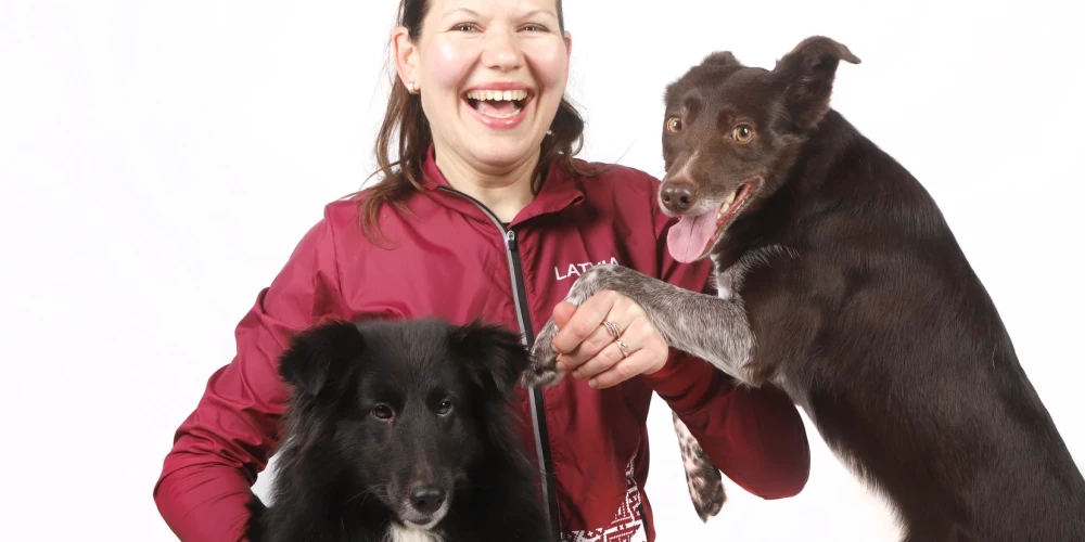 Svetlana Krēsliņa ar Dance un Panther.