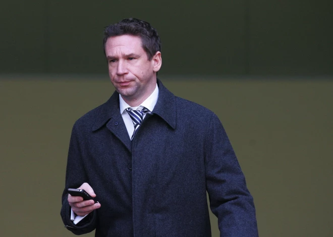 Francijā izskata bankrotējušās "Latvijas krājbankas" mātesbankas "Snoras" bijušā līdzīpašnieka Antonova izdošanu Lietuvai, lūdz papildu informāciju