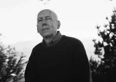 Mūžībā devies izcilais latviešu gleznotājs un dramaturgs, Triju Zvaigžņu ordeņa virsnieks Raimonds Staprāns 