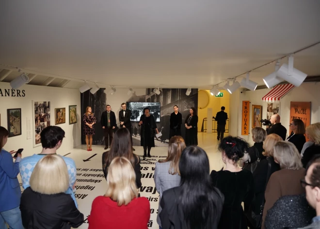  Izstādes "Ielu maldos: pilsēta latviešu modernistu vērojumā" atklāšana