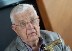 Исчезли в разгар скандала: аккаунты Раймонда Паулса в соцсетях удалены