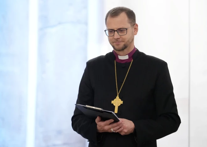 Архиепископ знает, почему молодые семьи в Латвии все чаще решаются только на одного ребенка