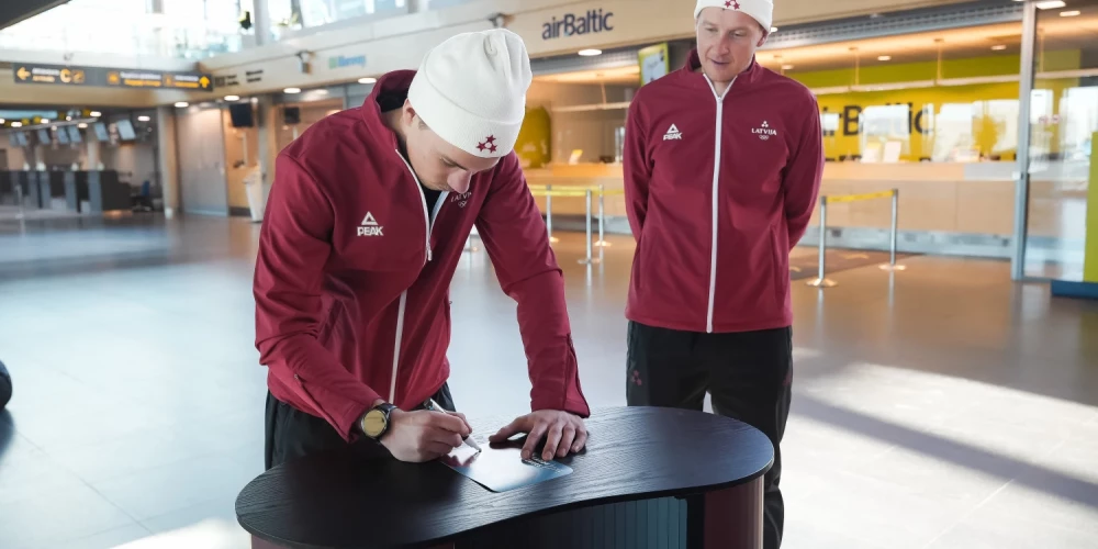 Latvijas biatlona izlase ceļā uz Milānu un Kortīnu.