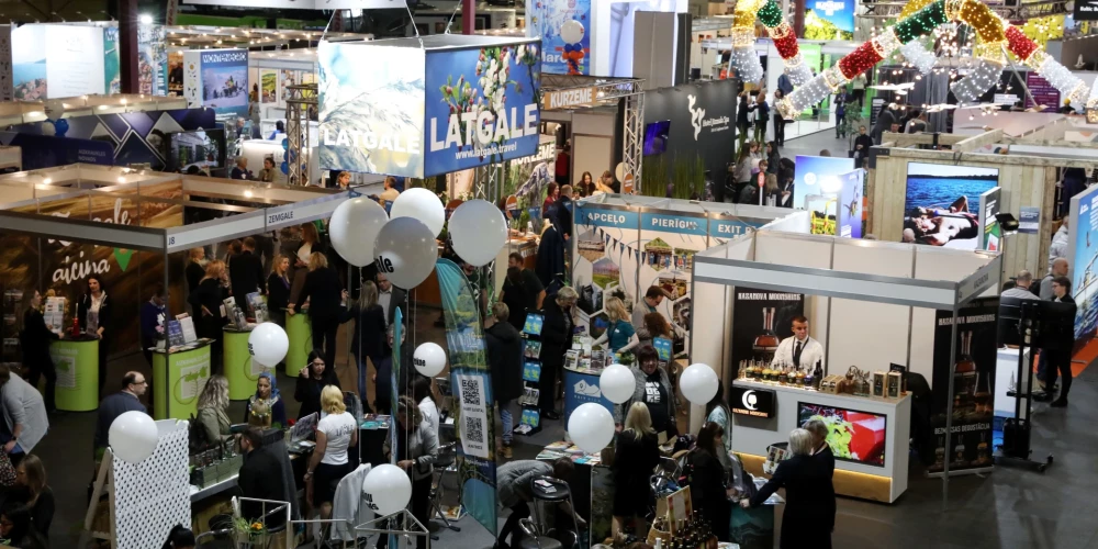 На выставке туристические компании и организации представят актуальные новости отрасли, выгодные предложения по поездкам, новые направления и другую информацию о туризме.