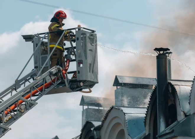 Pēc avārijas augstsprieguma līnijās Ukrainā un Moldovā atjaunota elektrība