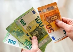 Zināms, kāds ir Latvijas vispārējais parāds uz vienu iedzīvotāju