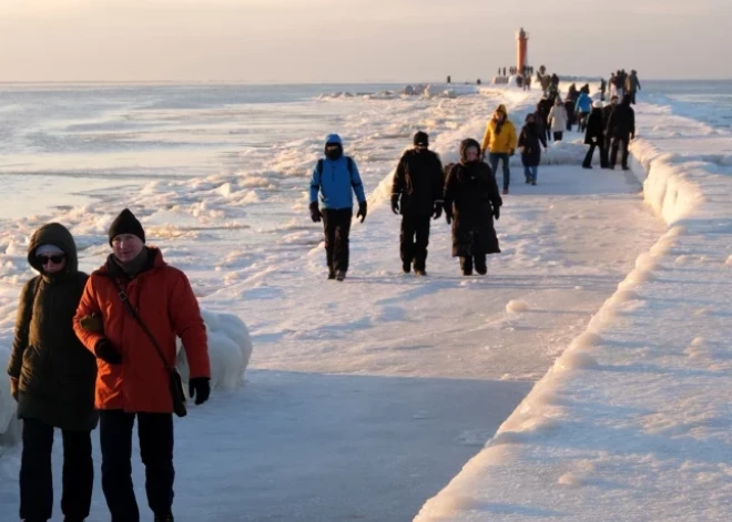 Рижский залив покрывается дрейфующим льдом: синоптики предупреждают об опасности