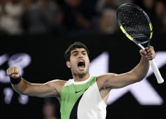 Alkarass triumfē "Australian Open" un kļūst par jaunāko tenisistu, kurš uzvarējis visos četros "Grand Slam" turnīros