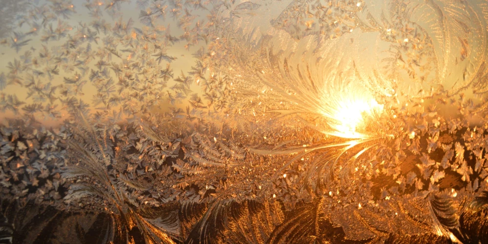 Ранним утром в Рижском аэропорту было -26 градусов, тем самым побит рекорд, установленный 2 февраля 2012 года, когда было -23,8 градуса.