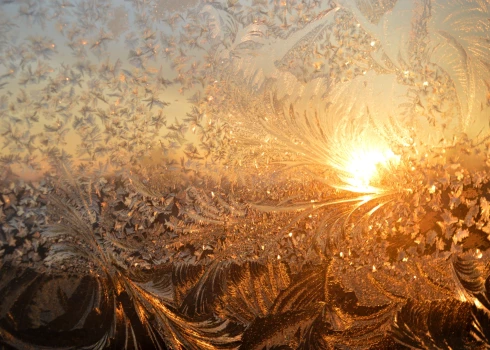 Ранним утром в Рижском аэропорту было -26 градусов, тем самым побит рекорд, установленный 2 февраля 2012 года, когда было -23,8 градуса.