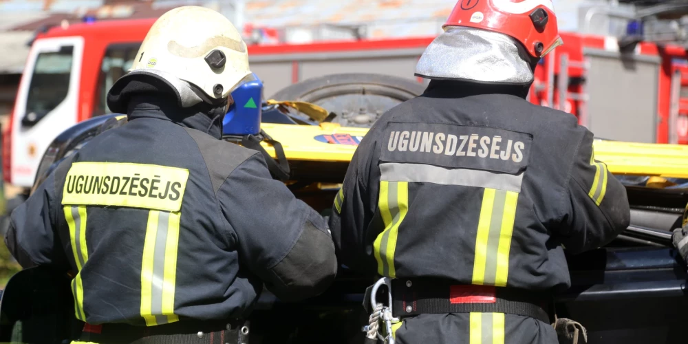 Aizvadītajās brīvdienās ugunsgrēkos bojā gājuši trīs cilvēki.