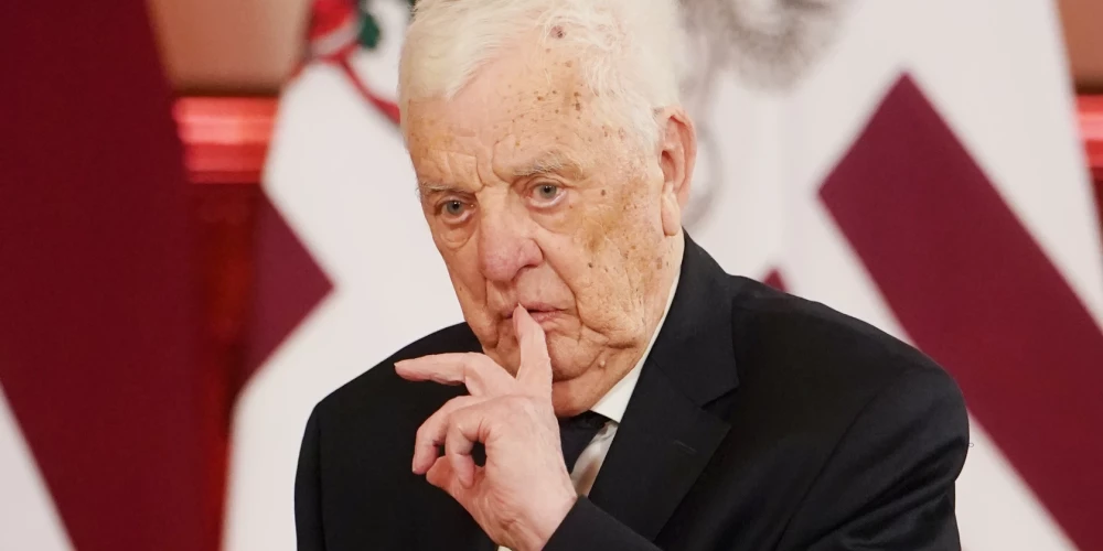 Raimonds Pauls neplāno iesaistīties sarunās, uzsverot, ka nekad nav uzņēmies svētku rīkošanu.