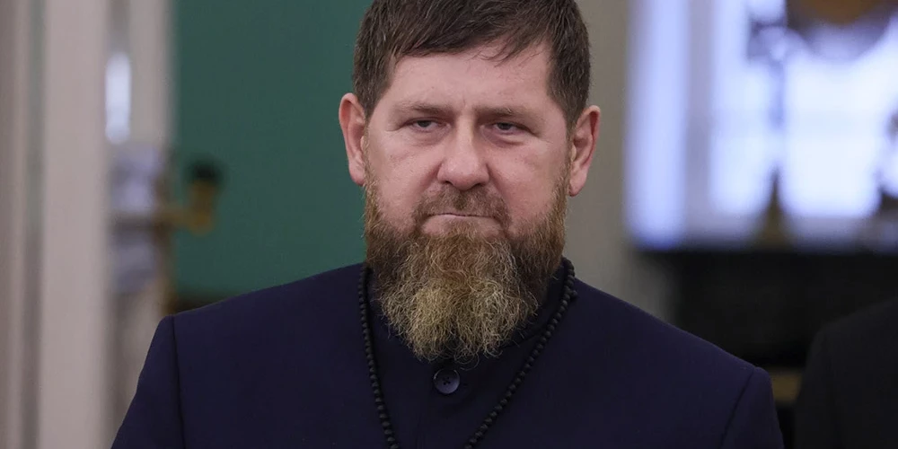 Ramzans Kadirovs joprojām ir dzīvs, bet klanu karš par viņa mantojumu jau ir sācies.