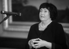 Mirusi kādreizējā diplomāte un etiķetes speciāliste Aija Odiņa