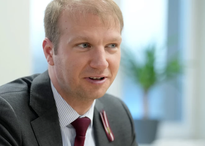 Pašvaldības nesignalizē par ārkārtējām problēmām apkures sadārdzinājuma dēļ, norāda Melnis