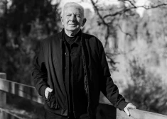 Paziņots, kad pēdējā gaitā izvadīs mākslinieku un pedagogu Jāni Galzonu