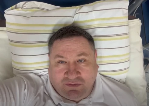Эгил Хелманис объявил об отставке, записав видео из больницы.