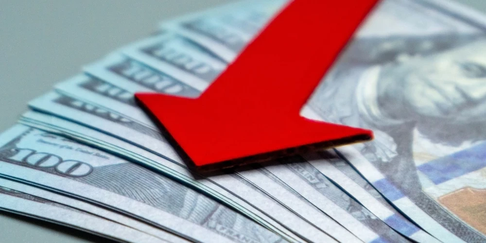 Как это часто бывает в экономике, одни и те же изменения для одних компаний становятся вызовом, а для других — возможностью.