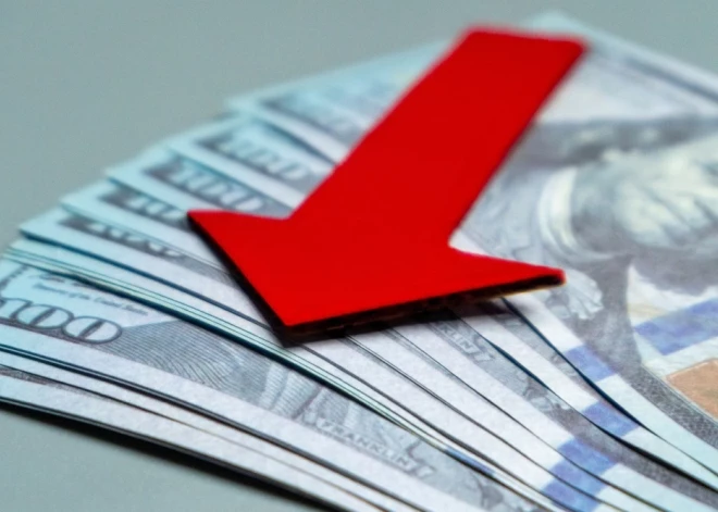 Падение доллара США: к чему готовиться бизнесу в странах Балтии