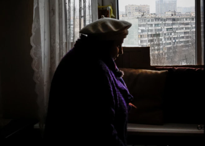 Ukrainā tūkstošiem ģimeņu palikušas bez apkures -25 grādu salā