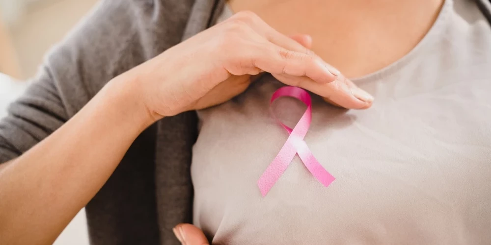 Pirmo gadu novērota mirstības mazināšanās no krūts vēža.