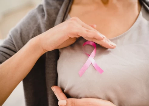 Pirmo gadu novērota mirstības mazināšanās no krūts vēža.