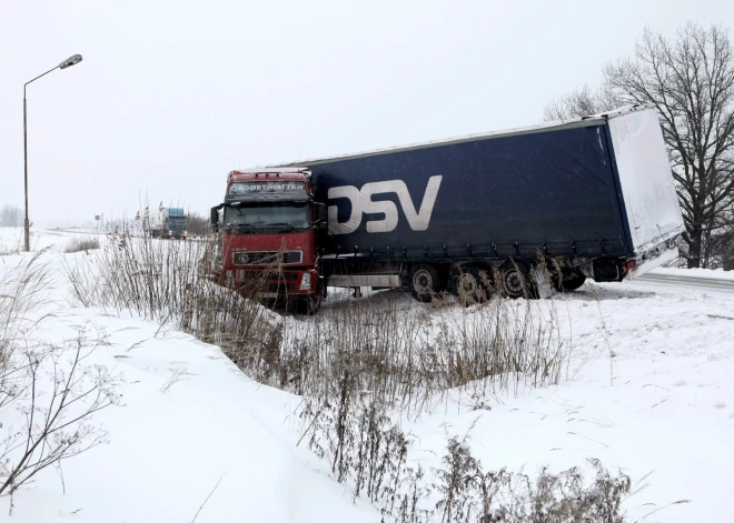 На въезде в Ригу в этом году перестроят важную автомагистраль