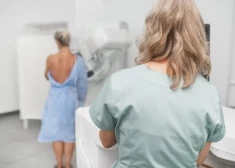 Скрининг "ловит" рак груди на ранней стадии в более чем 80% случаев, но часть женщин по-прежнему не приходит