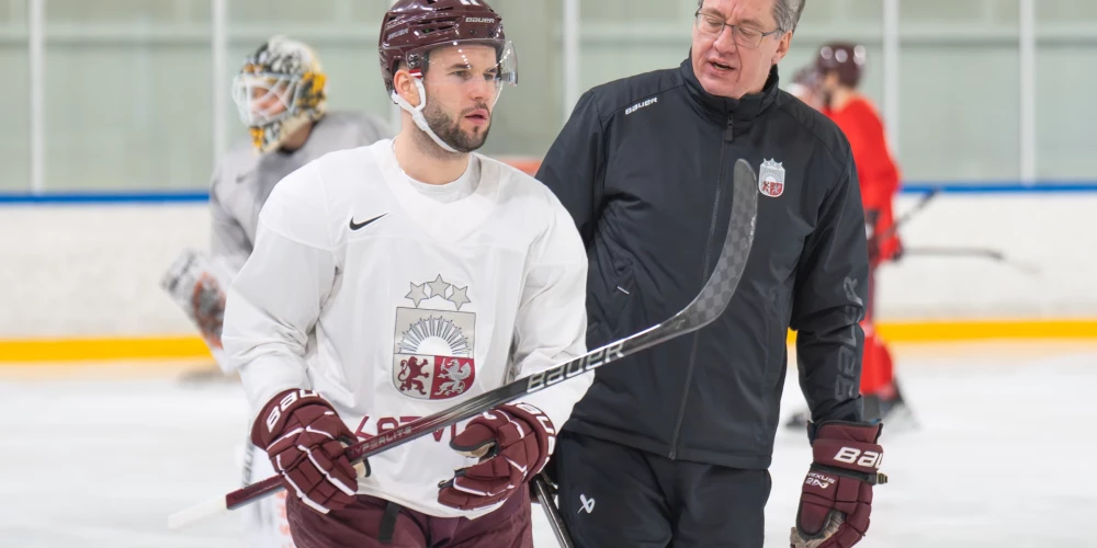  Latvijas hokeja izlase aizvada pirmo treniņu "Daugavas ledus hallē".