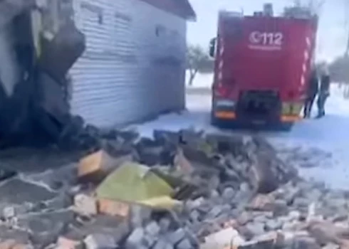 Negadījumā cietuši divi cilvēki.