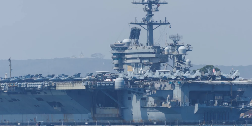 ASV bruņotie spēki notriekuši Irānas dronu, kas Arābijas jūrā agresīvi pietuvojās tās aviācijas bāzes kuģim "Abraham Lincoln". 