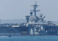 ASV notriekušas Irānas dronu, kas pietuvojās tas aviācijas bāzes kuģim