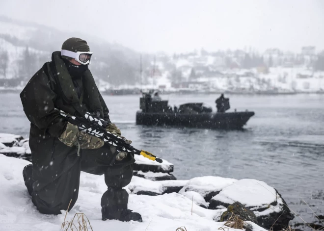 NATO sāk īstenot Arktikas operācijas plānus