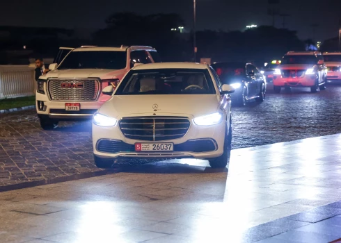 Krievijas delegācija ieradusies Abū Dabī. 