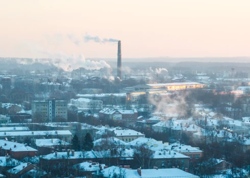 Naktī no 3. uz 4. februāri Daugavpilī stiprā sala dēļ tika bojāts siltumtrases posms.