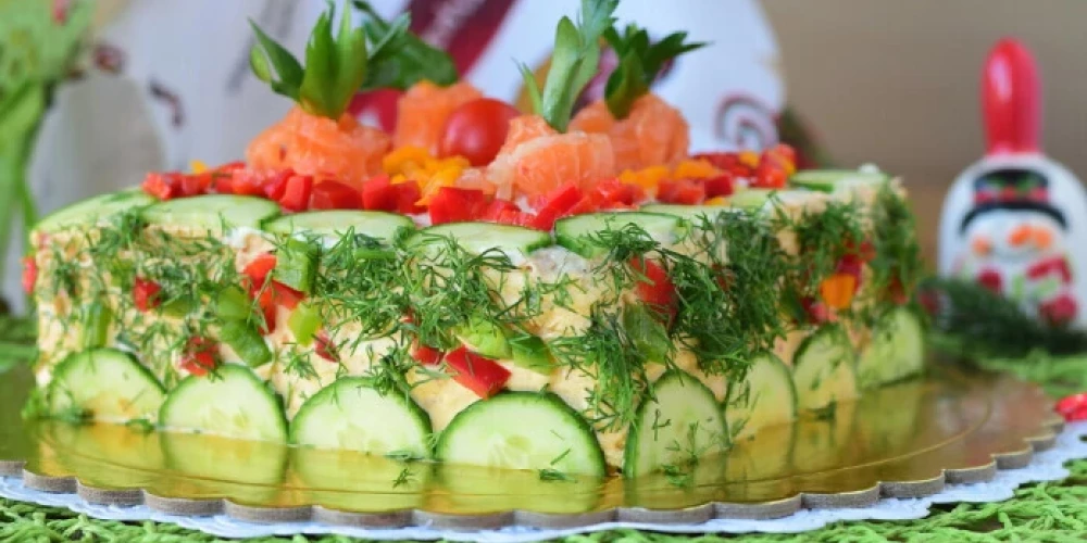 Sāļā torte ar krēmsieru un lasi. Foto: Shutterstock